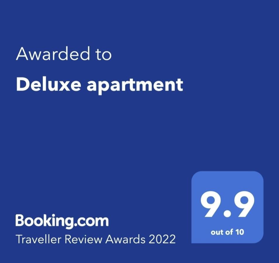 فلورا Deluxe Apartment المظهر الخارجي الصورة